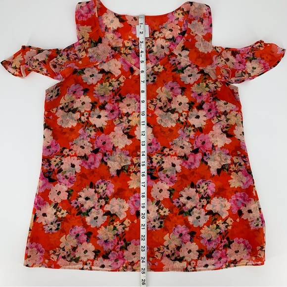 Cabi Lush Blouse # 5352, Hibiscus Floral Cold Shoulder Layered Blouse, Medium - Picture 15 of 17